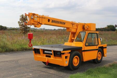 IC80-2D Broderson Crane